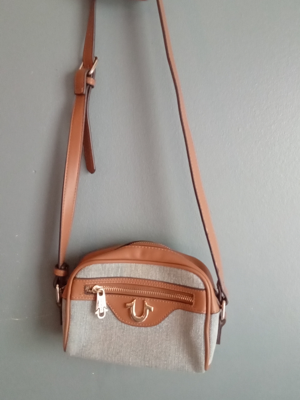 True Religion Crossbody Camera Bag‎ Brown Denim Gold Horseshoe Logo Messenger